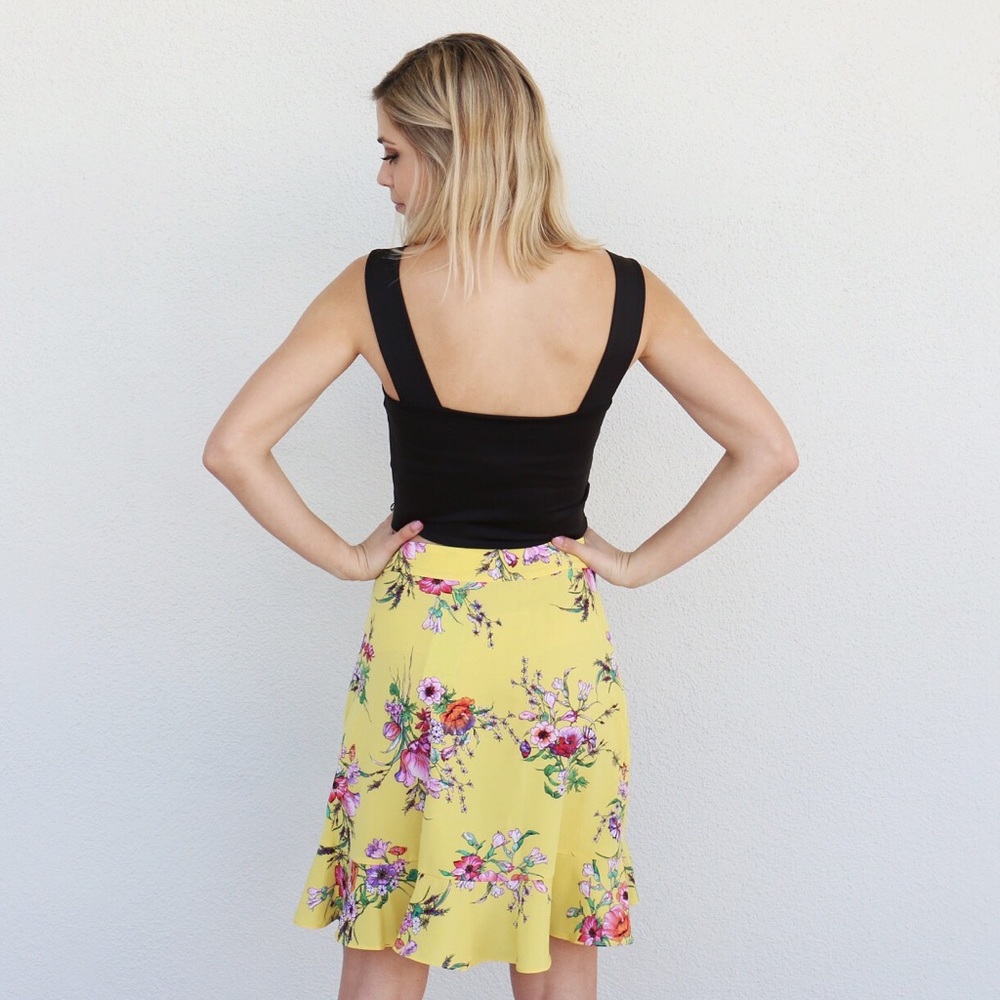 yellow floral skirt - Picture 4 of 5